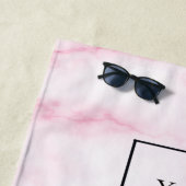 Serviette De Plage Logo de l'entreprise en marbre rose clair (En situation)