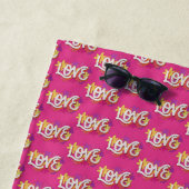 Serviette De Plage LOVE Beach Towel (En situation)