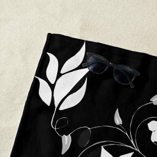 Serviette de plage "LOVE TO DANCE". (En situation)