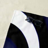Serviette De Plage Lune bleue : Bleu Abstrait, Blanc & Noir (En situation)