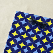 Serviette De Plage Lune et soleil sur Motif bleu et jaune étoile (En situation)