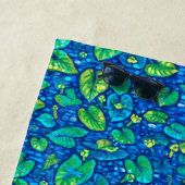 Serviette De Plage Lys de vache, étang d'été de Spatterdock Modèle fl (En situation)