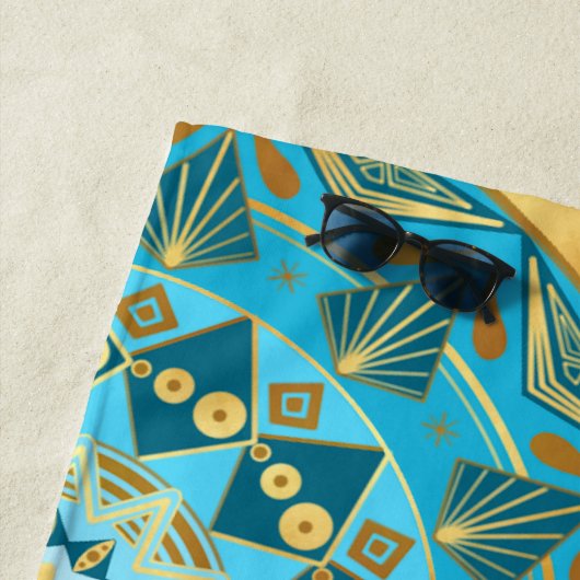 Serviette De Plage Mandala bleu or sur fond or doux (En situation)