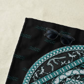 Serviette de plage mandala du Verseau (En situation)