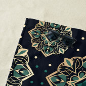 Serviette De Plage Mandala émeraude dorée (En situation)