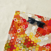 Serviette De Plage Mandala Hexagone Rouge et Jaune (En situation)
