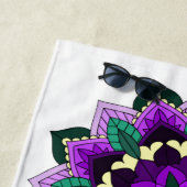 Serviette De Plage Mandala Motif 02 en violet (En situation)