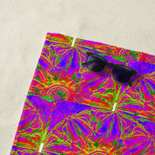 Serviette De Plage mandala violet motif jaune (En situation)