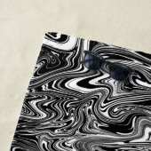 Serviette De Plage Marbre Abstrait noir et blanc liquide (En situation)