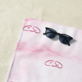 Serviette De Plage Marbre rose vierge monogramme initiales motif nom (En situation)