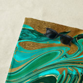 Serviette De Plage Marbre vert et or liquide (En situation)