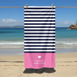 Serviette De Plage Marine Bleu et rose Chic rayures Coeur Monogramme<br><div class="desc">Élégante serviette de plage personnalisée aux couleurs rose, bleu marine et blanc. Ce design est composé d'un classique de la marine et d'un motif rayé blanc. Personnalisez-le avec votre nom monogramme ou tout autre texte personnalisé avec un symbole de coeur mignon. Utilisez les outils de conception pour choisir les couleurs...</div>