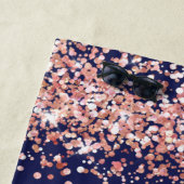 Serviette De Plage Marine bleu rose nom or (En situation)