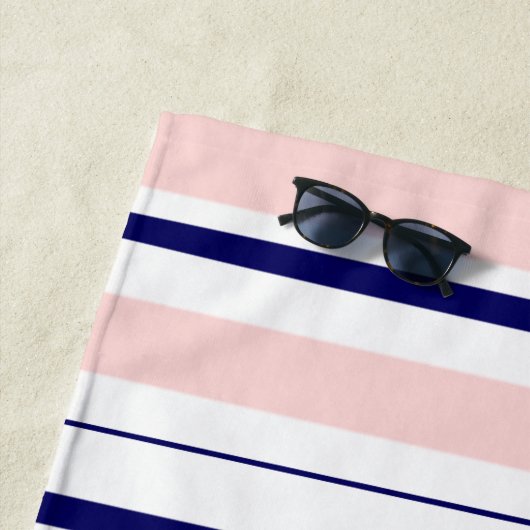 Serviette De Plage Marine bleue et rose (En situation)