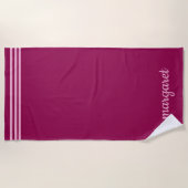 Serviette De Plage Maroon Dusky Personnalisé avec des rayures roses (Devant)
