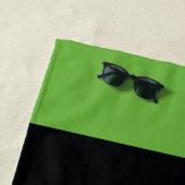 Serviette De Plage MARVIN MARTIAN™ Silhouette avec Raygun (En situation)