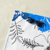 Serviette De Plage Minuit Jardin Hawaii Hibiscus Floral Bleu (En situation)