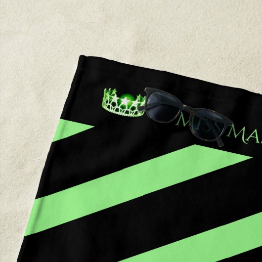 Serviette De Plage Miss USA Apple Green Stripe Crown Beach (En situation)