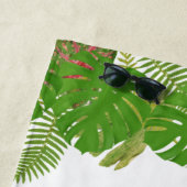 Serviette De Plage Mme. Moderne Feuilles Tropicales Écriture Minimali (En situation)