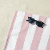 Serviette De Plage Mme | Robe rayée rose (En situation)