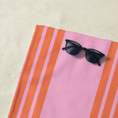 Serviette De Plage Moderne Été Rose Orange Rayé Personnalisé (En situation)