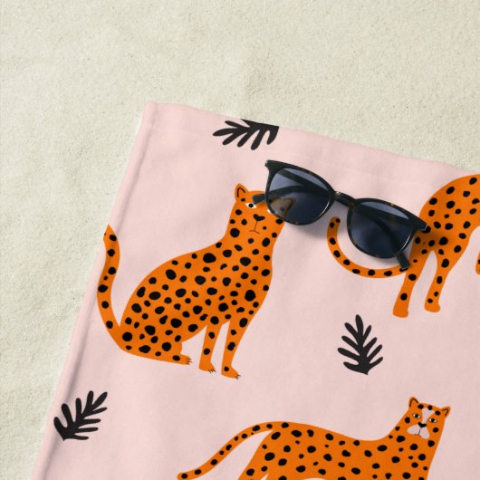 Serviette de plage moderne Leopard (En situation)