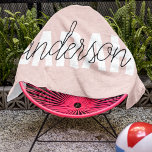 Serviette De Plage Moderne Pastel Rose Beauté Personnalisée Vous Nom<br><div class="desc">Moderne Pastel Rose Beauté Personnalisée Vous Nom</div>