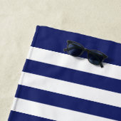 Serviette De Plage Monogramme d'Ancre blanche marine de réunion famil (En situation)