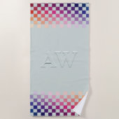 Serviette De Plage Monogramme de bordure à damier à dégradé moderne (Devant)
