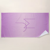 Serviette De Plage Monogramme de chevauchement unique | Lavande douce (Devant)