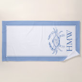 Serviette De Plage Monogramme de crabe bleu et blanc côtier (Devant)