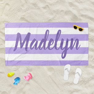 Serviette De Plage Monogramme de nom en écriture à rayure violette