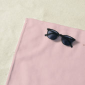 Serviette De Plage Monogramme de Parties scintillant rose pâle Rose (En situation)