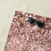 Serviette De Plage Monogramme de Parties scintillant rose pâle Rose (En situation)