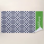 Serviette De Plage Monogramme de treillis vert et marine (Devant)