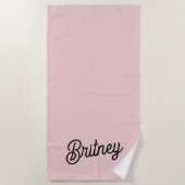 Serviette De Plage Monogramme et nom rose pâle moderne (Devant)
