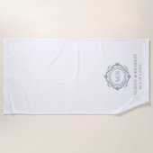 Serviette De Plage Monogramme Floral Orné Mariage Élégant Argent (Devant)