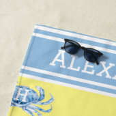 Serviette De Plage Monogramme Jaune n Bleu Aquarelle Crabe Nautique (En situation)
