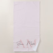 Serviette De Plage Monogramme minimal initial et nom Pastel rose (Devant)