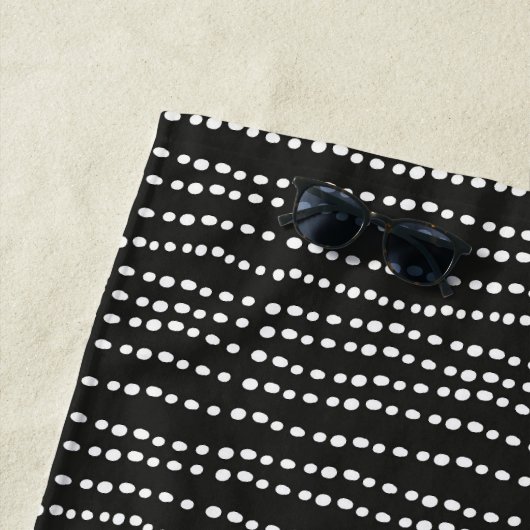 Serviette De Plage Monogramme minimal moderne Pot noir & blanc (En situation)