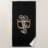 Serviette De Plage Monogramme moderne élégant Nom Black Gold Script (Devant)