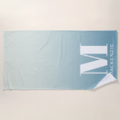 Serviette De Plage Monogramme moderne Nom initial Turquoise Aqua Grad (Devant)
