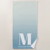 Serviette De Plage Monogramme moderne Nom initial Turquoise Aqua Grad (Devant)