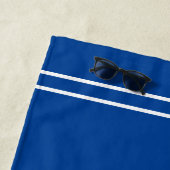 Serviette De Plage Monogramme/Nom Or/Wht Texte Bleu, Bleu Profond (En situation)