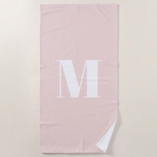 Serviette De Plage Monogramme personnalisé minimaliste rose pâle init