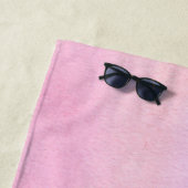 Serviette De Plage Monogramme rose (En situation)