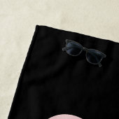 Serviette De Plage Monogramme rose roux noir moderne Nom (En situation)