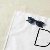 Serviette De Plage monogrammed moderne simple blanc (En situation)