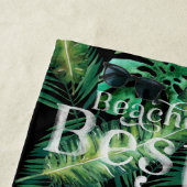 Serviette De Plage Monstera Palm Banana Feuilles tropicaux | Monogram (En situation)