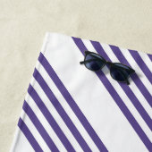 Serviette De Plage Motif à cinq bandes Ultra violet et blanc (En situation)